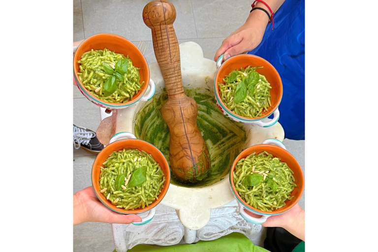 Genoa: Pesto and Walnut Sauce Lesson with World Champion and Ligurian Menu