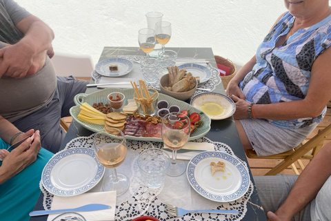 Lagos, Praia da Luz: Wine Tour, Tastings, Tapas and Music Shared Tour without Pickup