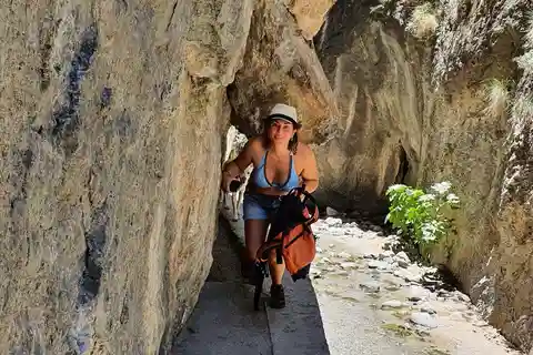 ⭐ Sierra Nevada Canyon-vandring med hundguide ⭐