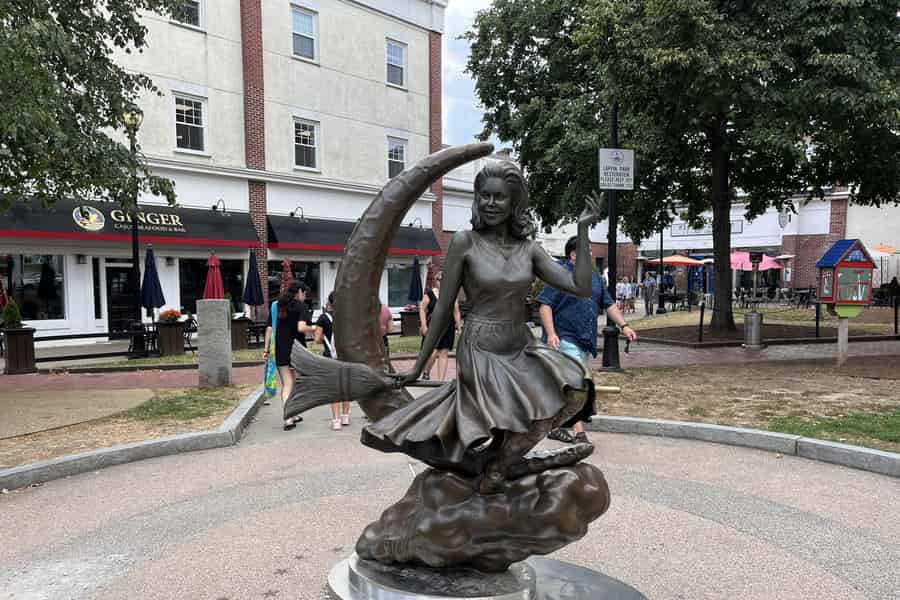 Salem-Hexentour von Boston mit dem Zug. Foto: GetYourGuide