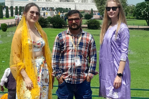 Agra: Taj Mahal with Mausoleum Skip-The-Line Tickets