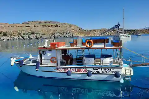 Kolymbia: Day Cruise to Lindos with 2 swimming stops