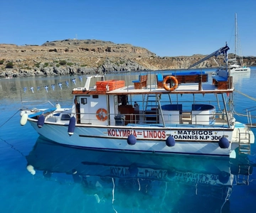 Kolymbia: Day Cruise to Lindos with 2 swimming stops