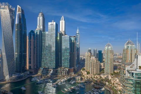 Dubai Modern Tour: Souq Madinat, Marina, Burj Khalifa stop
