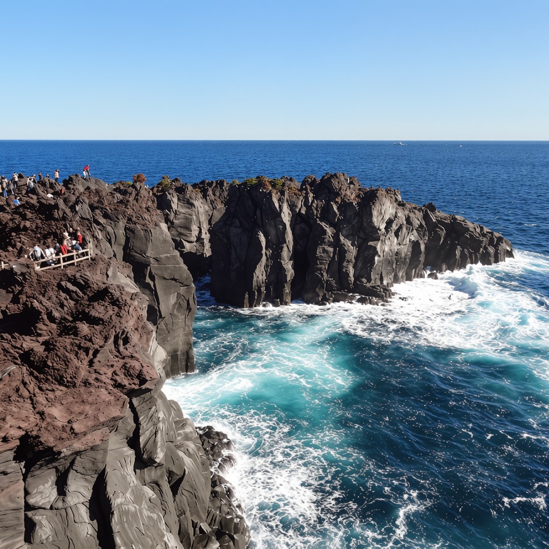 Tokyo:Izu Penisula Train Mt Omuro, Capybara Sightseeing Trip | GetYourGuide