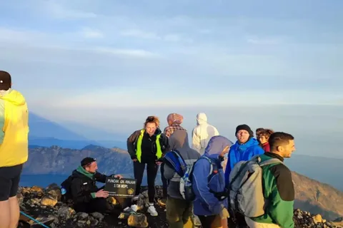 Monte Rinjani: Cume 3726m Ponto de pôr do sol completo 2D-1N