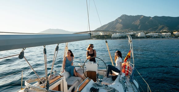 Private Sailing Marbella: Drinks & Paddleboarding