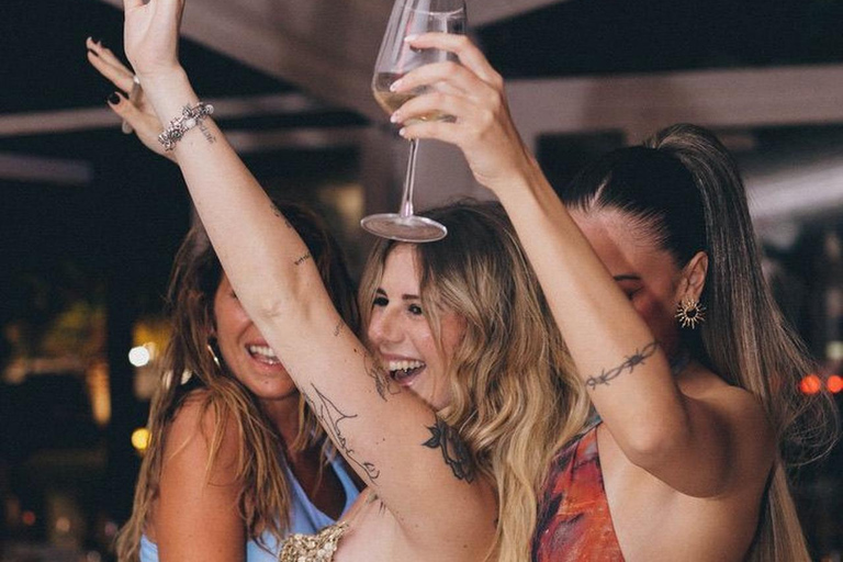 Ibiza: Dinner with Live Show & DJ at an Italian Restaurant and Nightclub Ibiza: Dinner, Live Show & DJ at Italian Restaurant and Nightclub