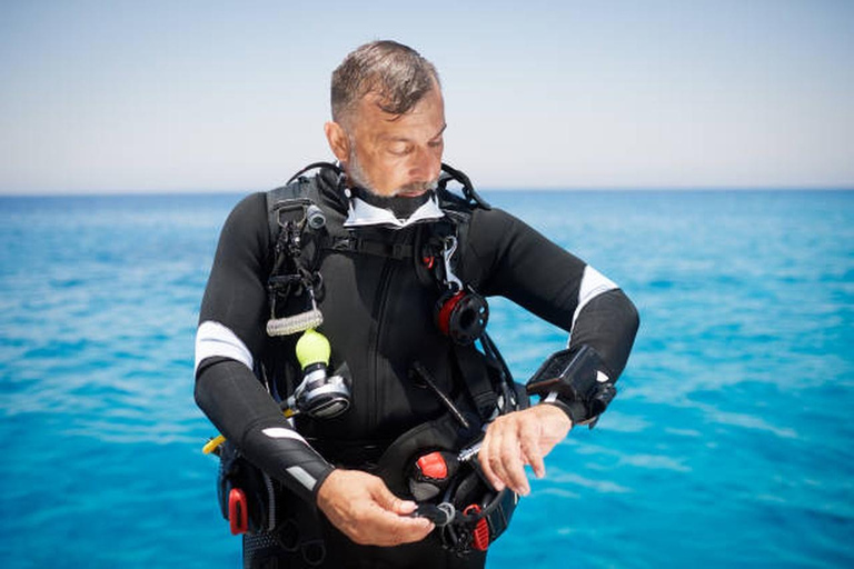Hurghada: Dive Experience for Beginners or Certified Divers Full-Day Scuba Diving for Certified Divers
