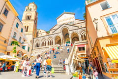 Ab Salerno: Premium-Gruppentour zur Amalfiküste zu Land und zu Wasser