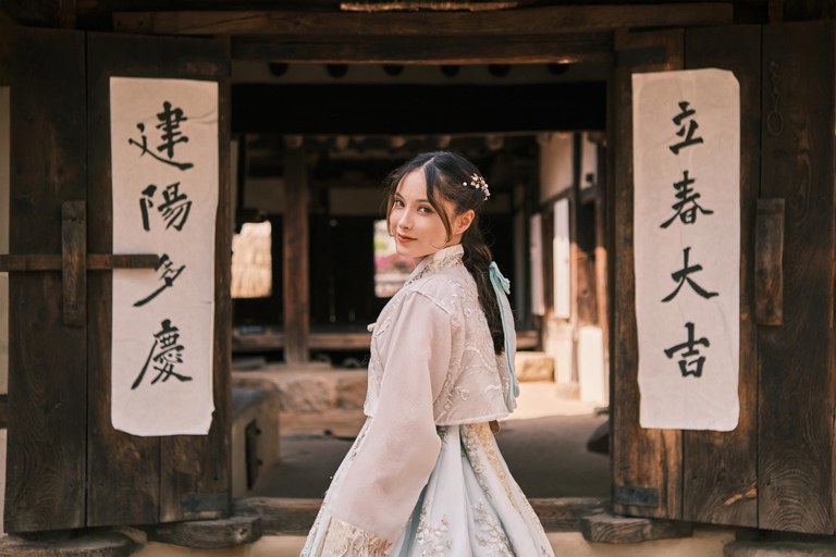 Seoul: Cinematic Hanbok Experience with Photos Cinematic Hanbok Experience - 30mins