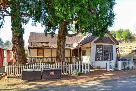 Pies & Pickaxes: A Historic Walking Tour of Julian, CA Pies & Pickaxes: A Walking Tour of Julian