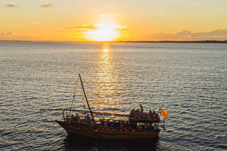 Nungwi:Mnemba Snorkeling,Dolphins, Kayak+Drone & Sunset Dhow Mnemba Snorkeling,Dolphins,Starfish tour&Susnet Dhow
