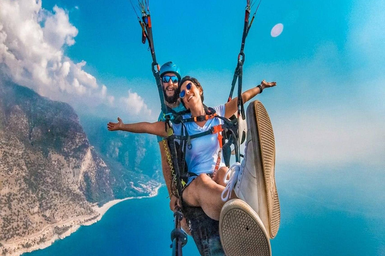 Marmaris: Fethiye Paragliding Flight with Lunch & Transfer