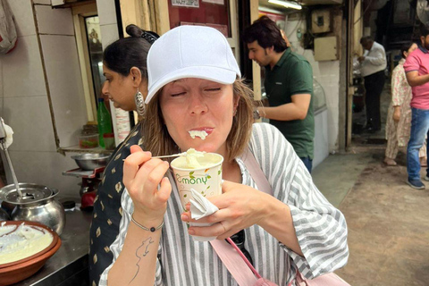 Delhi: monumentos, patrimonio y artesanía con mujeresTour de 1 día completo