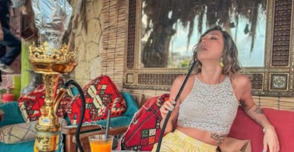 Sharm: Basata Café w/Shisha, Light Bites & Soft Drink by Sea