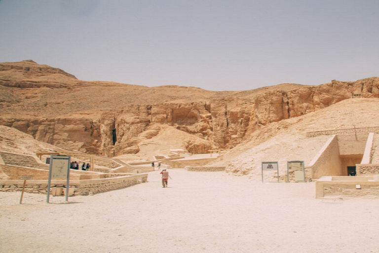 Vanuit Luxor: Westelijke Jordaanoever privétour met lunch