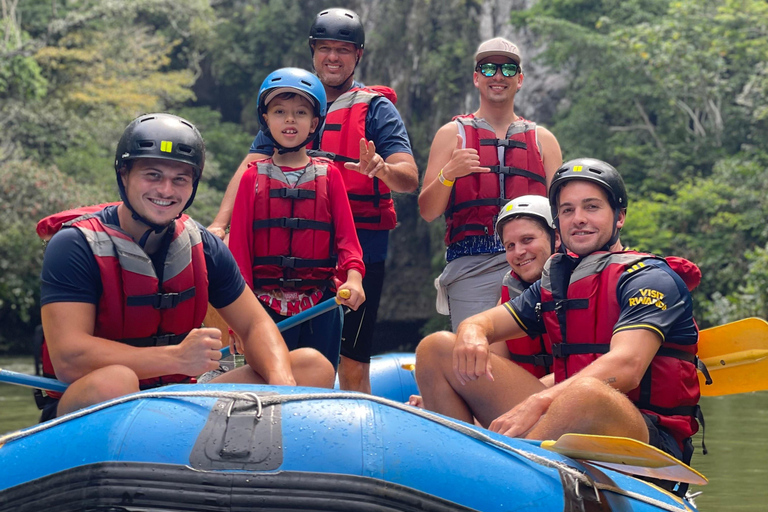 Medellín: Río Claro Rafting and Adventure Day Trip
