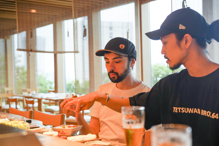 Modern Vegan Night Foodie Tour in Tokyo Gluten-free Seafood Sushi Course