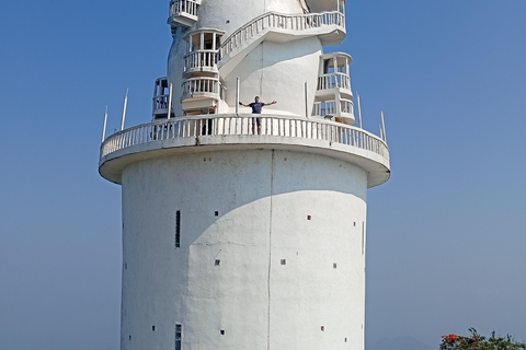 Kandy: Ambuluwawa Tower, Sacred Temple & Artisan Discovery