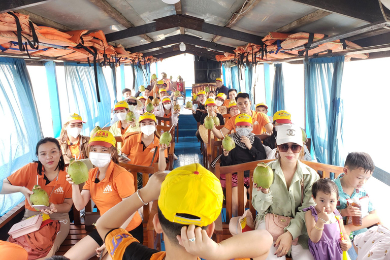 Excursão aos túneis de Cu Chi e ao Delta do Mekong em um dia