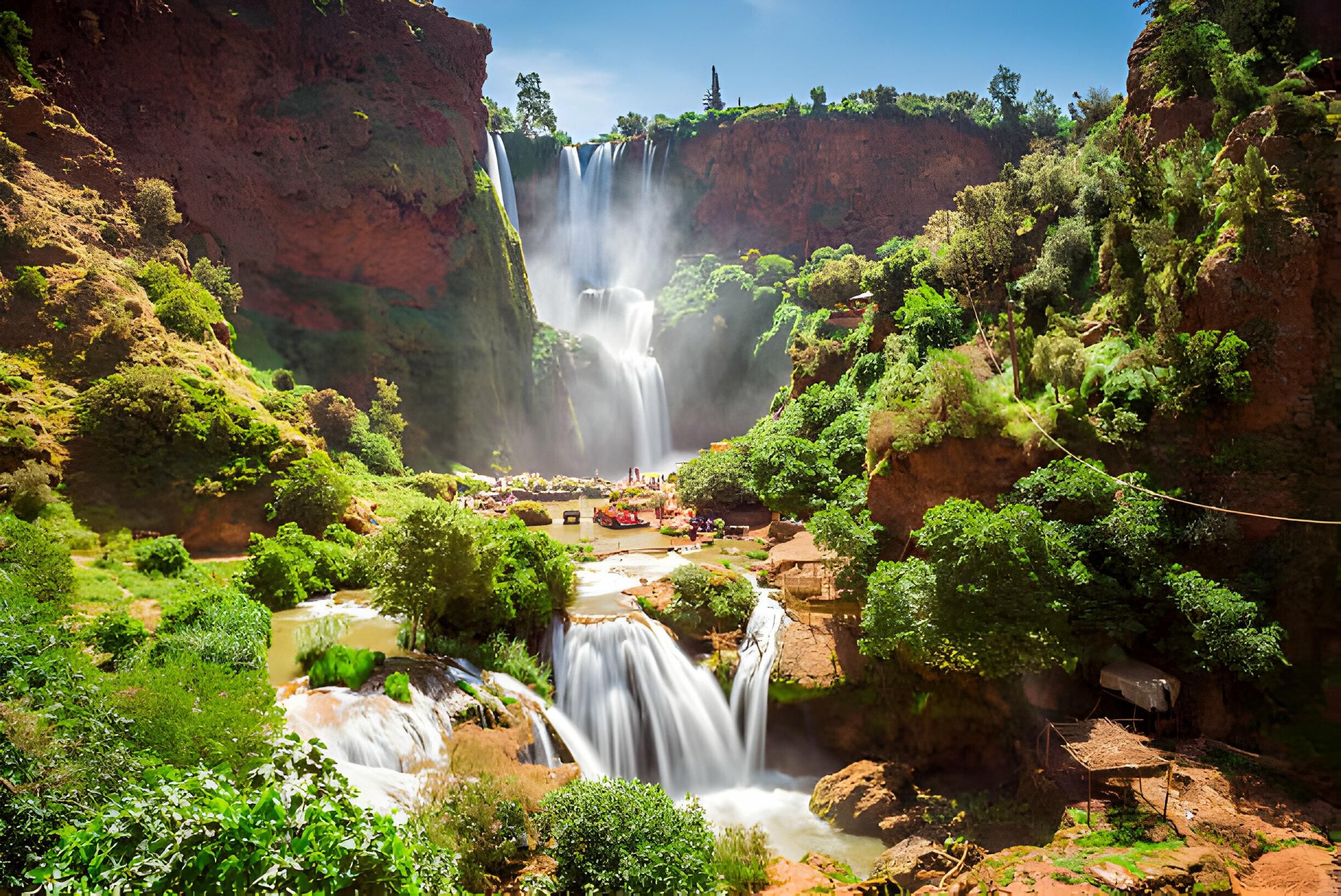 Marrakesch: Ausflug zu den Ouzoud-Wasserfällen mit Wanderung und Bootsoption