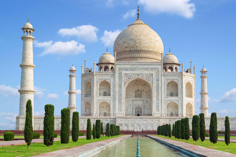 Agra: voorrangsticket voor de Taj Mahal &amp; Fort van Agra per autoRondleiding met gids door de Taj Mahal, zonder toegangsprijzen
