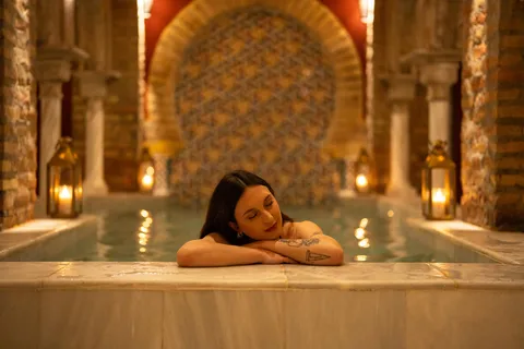 Granada: Banho tradicional no Hammam Palacio Nazarí com massagem opcional