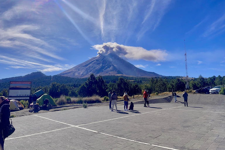 Tour to Iztaccihuatl volc