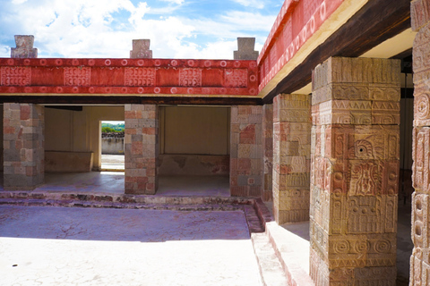 Hidden Teotihuacan: Walk among the Gods with a Local Expert Hidden Teotihuacán with lunch included (without drinks)