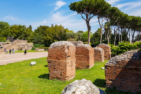 Rom: Prioriterad tillgång Prioriterad åtkomst Colosseum, Forum Romanum och Palatine TourTysk gruppresa med särskild tillgång till arenagolvet