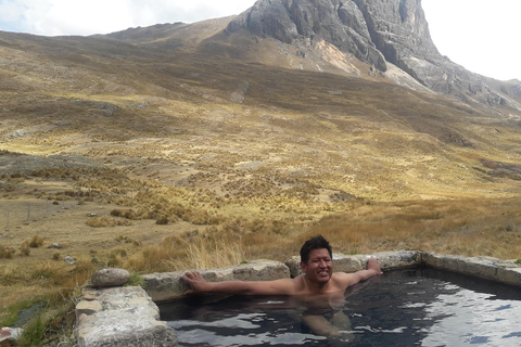 HotSprings : Trek de la chaîne de montagnes Huayhuash HotSprings