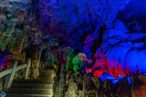 From Guilin: Reed Flute Cave, Xianggong Mountain & Show Tour