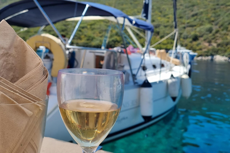 From Agia Efimia: All Inclusive Sailing Day Trip to Ithaca Private Sailing Trip