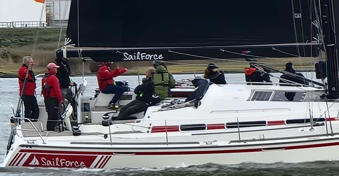 Afbeelding 0 van Wemeldinge: Oosterschelde zeiltocht met schipper - 3 uur