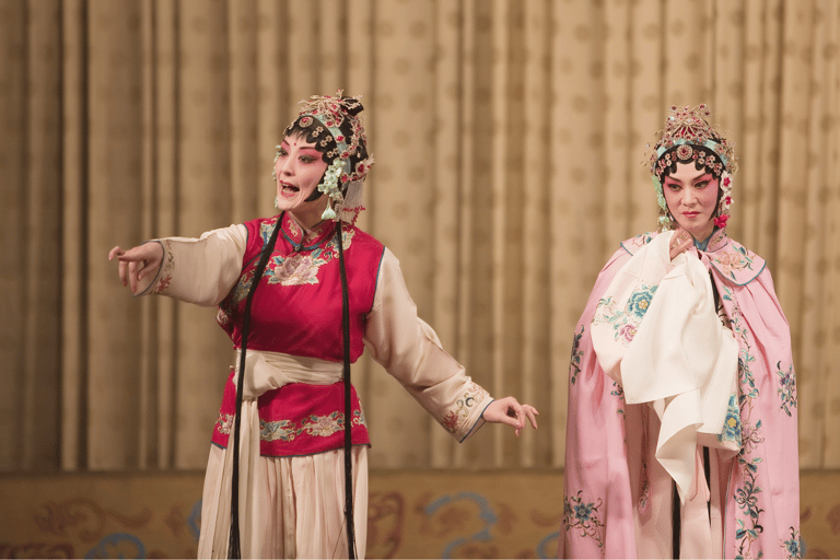 Pequim: Ópera de Pequim com jantar local no teatro liyuan