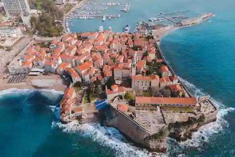 Из Тираны, однодневный тур: Будва и Котор