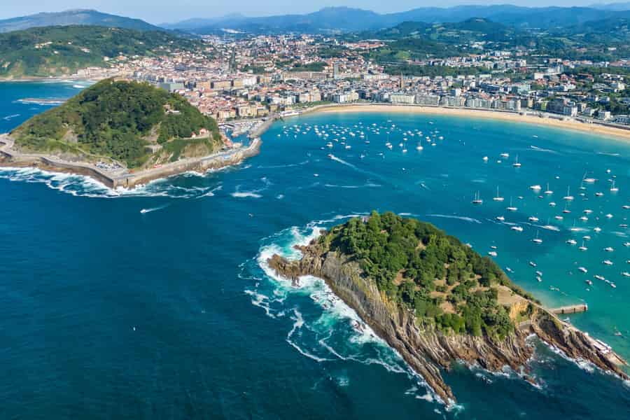 Von Bilbao: Ausflug nach San Sebastián, Hondarribia, Hendaya und Getaria. Foto: GetYourGuide Von Bilbao: Ausflug nach San Sebastián, Hondarribia, Hendaya und Getaria. Foto: GetYourGuide