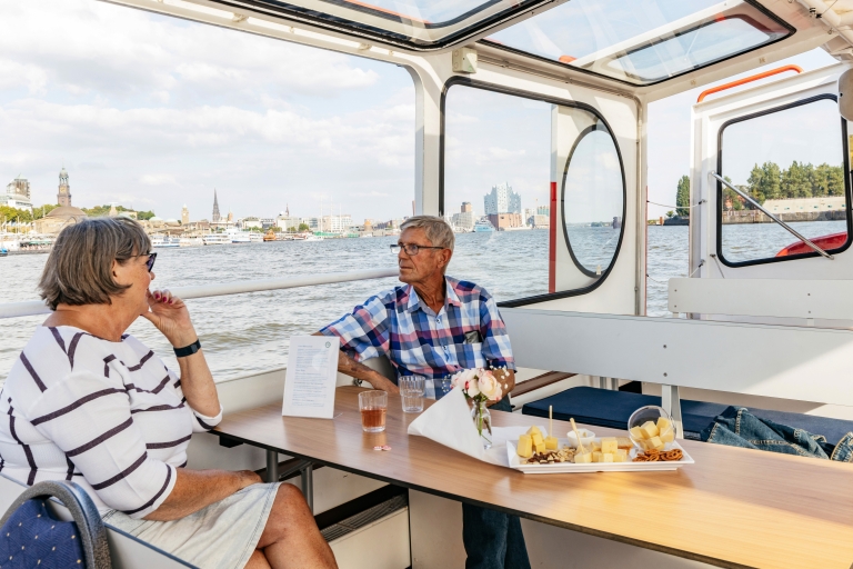 Hamburg: Hafenrundfahrt mit Wein und KäseHamburg: Romantische Hafenrundfahrt mit Wein und Käse