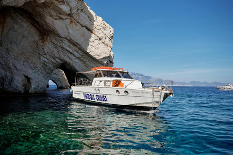 Zakynthos: Shipwreck Beach and Blue Caves Boat Tour Zakynthos: Shipwreck Beach and Blue Caves Boat Tour