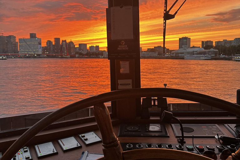 Spijkenisse: Moonlight Dinner Cruise with Buffet & Music