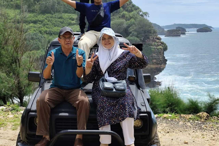 Mount Merapi Sunrise, Jomblang Cave & Timang Beach