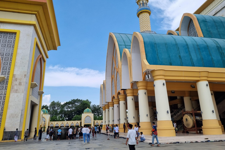 Lombok: Privétour op maat met chauffeur-gidsNoord-Lombok Tour vanuit Zuid-Lombok