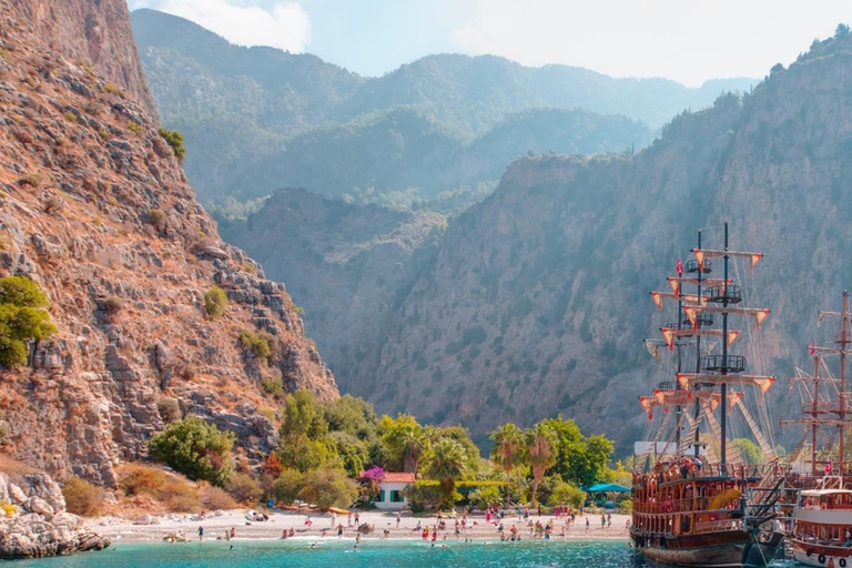 Ölüdeniz: 6 Islands Deluxe Gulet Boat with Lunch & DJ Ölüdeniz: 6 Islands Deluxe Gulet Boat with Lunch & DJ