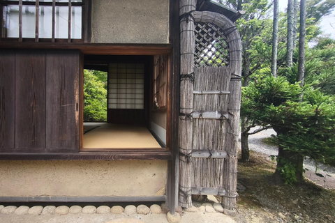 Kyoto: FUN Calligraphy Experience – Launch Special! Private Authentic Shodo Experience near Ninnaji Temple