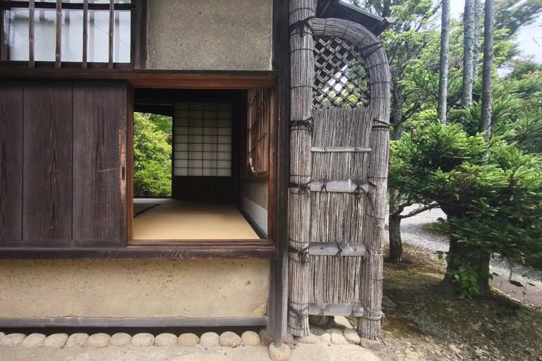 Kyoto: FUN Calligraphy Experience – Launch Special! Private Authentic Shodo Experience near Ninnaji Temple