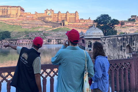 Jaipur: Amer City Heritage Walking Tour with Breakfast