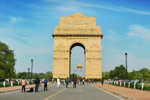 Ab Delhi: Private 4-tägige Golden Triangle Tour mit AbholungAuto mit Fahrer und privatem Tour Guide