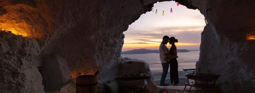 Santorin : randonnée dans la caldeira et dîner