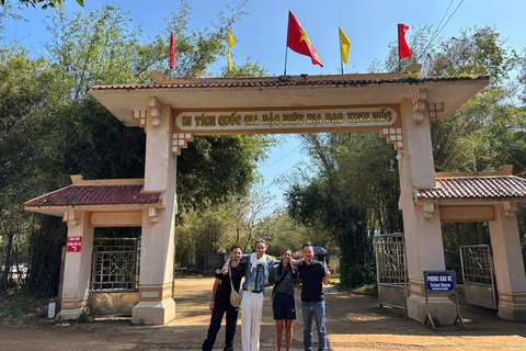 Hue: DMZ & Vinh Moc Tunnels to Phong Nha Cave Day Trip Private Tour/ Flexible Time/ Private Guide